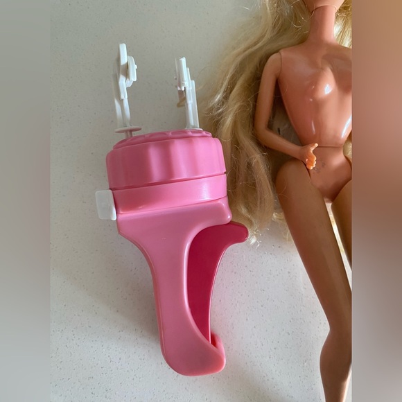 Vintage 1982 Twirly Curls Barbie #4097 + Twirling Tool Twirly Curler - Picture 2 of 7